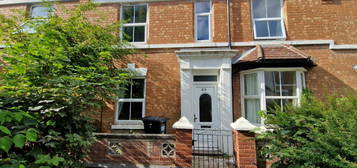 4 bedroom terraced house