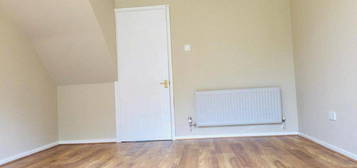 2 bed terraced house to rent