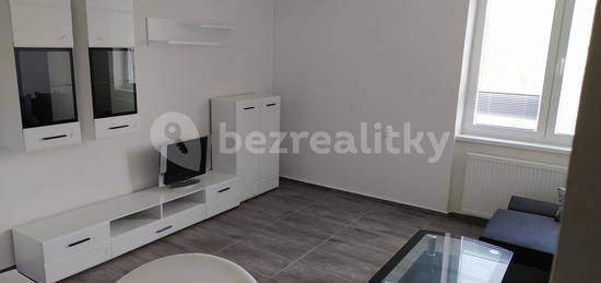 Pronájem bytu 2+kk 45 m², Petra Bezruče, Cheb