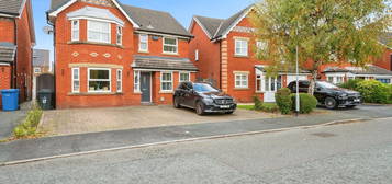 4 bed detached house for sale