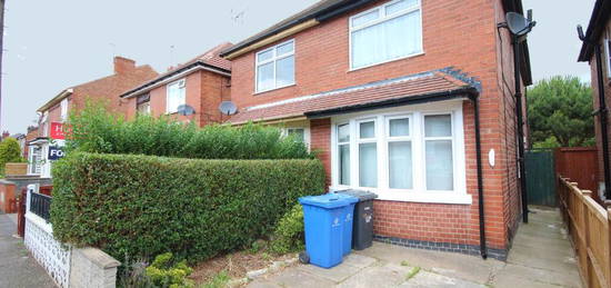 3 bedroom semi-detached house