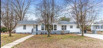 109 N Olive St, Searcy, AR 72143