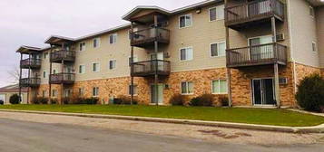 201 36th Ave NE, 201 36th Ave NE APT 305, Minot, ND 58703