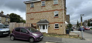 Town house to rent in Upper Fant Road, Maidstone ME16