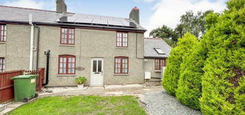 2 bedroom semi-detached house