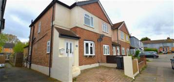 End terrace house to rent in Charles Street, Epping, Essex CM16