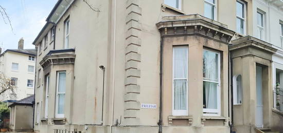 Studio to rent in Western Road, Cheltenham GL50