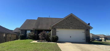 3253 Earlcastle Dr, Southaven, MS 38671