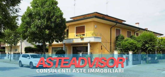 Appartamento all'asta in viale Europa, 102