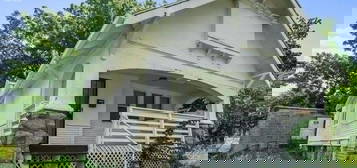 3919 Agnes Ave, Kansas City, MO 64130