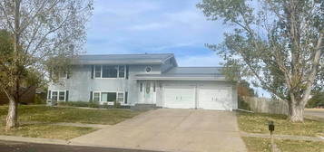 2525 E  Pawn St, Pierre, SD 57501