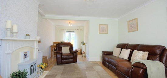 3 bed semi-detached house to rent