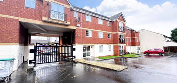 Flat to rent in Walsall Road, Great Barr, Birmingham B42