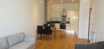 Flat to rent in Malta Street, Manchester, Greater Manchester M4