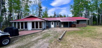 1 RADIUM KING DRIVE, Fort Smith, Northwest Territories
