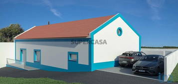 Casa T3 em Aljubarrota de 158,00 m²