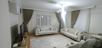 BAHÇELİEVLERİN KALBİ 281 CADDE ÜZERİ SATILIK 3+1 DAİRE