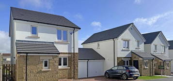 3 bed link detached house for sale