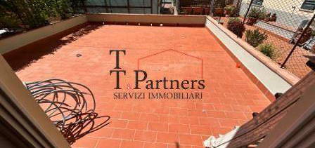 CURE ALTE, bel trilocale con ampia terrazza