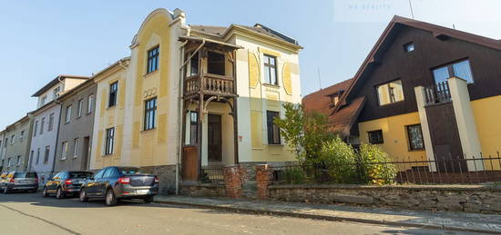 Prodej  vily 180 m², pozemek 167 m²