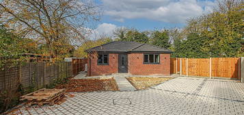 2 bed detached bungalow for sale