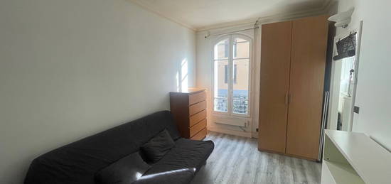 Studio meublé  à louer, 1 pièce, 21 m², Étage 1/5