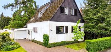 Freistehendes Einfamilienhaus, ca. 153 m², mit Garten und Garage in Mülheim an der Ruhr
