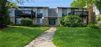 938 E Old Willow Rd #102, Prospect Heights, IL 60070
