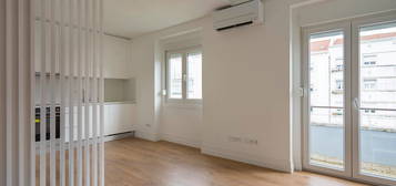 Arrendamento de Apartamento T3  na avenida Madrid