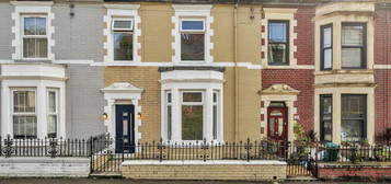 4 bedroom terraced house for sale