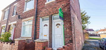 3 bed terraced house for sale