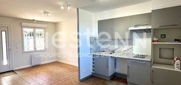 ARZENS - Appartement de type 2 de 42 m² avec cour et jardinet