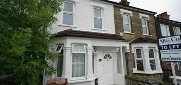 3 bedroom terraced house