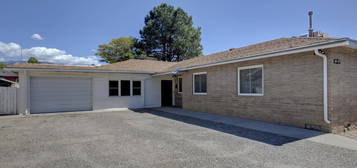 2712 Virginia St NE, Albuquerque, NM 87110