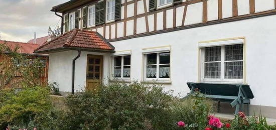 Wohnen mit historischem Charme: 125qm im renovierten Fachwerkhaus in Oberleiterbach