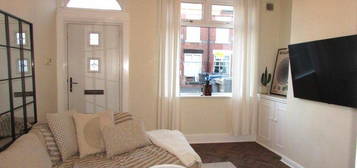 Terraced house to rent in Caroline Street, Stockport SK3