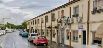 Chalet adosado en venta en El Juncal - Vallealto