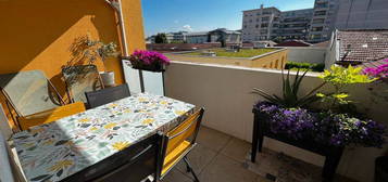 T3 traversant avec balcon 10m2