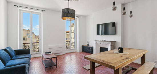 Appartement meublé  à louer, 5 pièces, 4 chambres, 120 m²