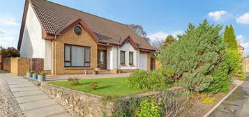 5 bedroom detached villa for sale