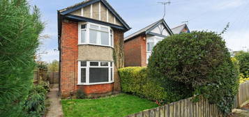 3 bedroom detached house