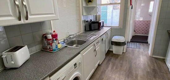 1 bedroom house share