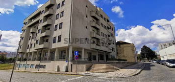 Apartamento T0 no centro de Famalicão