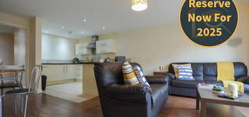 4 bedroom terraced house