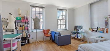 Flat to rent in 28 Folgate Street, Spitalfields, London E1