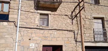 Casa adosada en Carrer Castell, 8