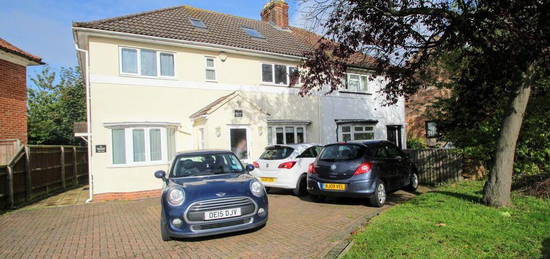 5 bedroom semi-detached house