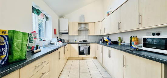 Property to rent in Elmsthorpe Avenue, Lenton, Nottingham NG7