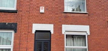 4 bedroom terraced house to rent