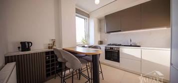 Apartament ultramodern cu 2 camere decomandate & parcare in Sopor